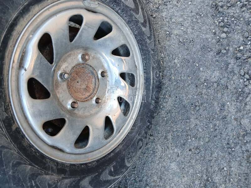 Suzuki Vitara -  kompletan auto u delovima