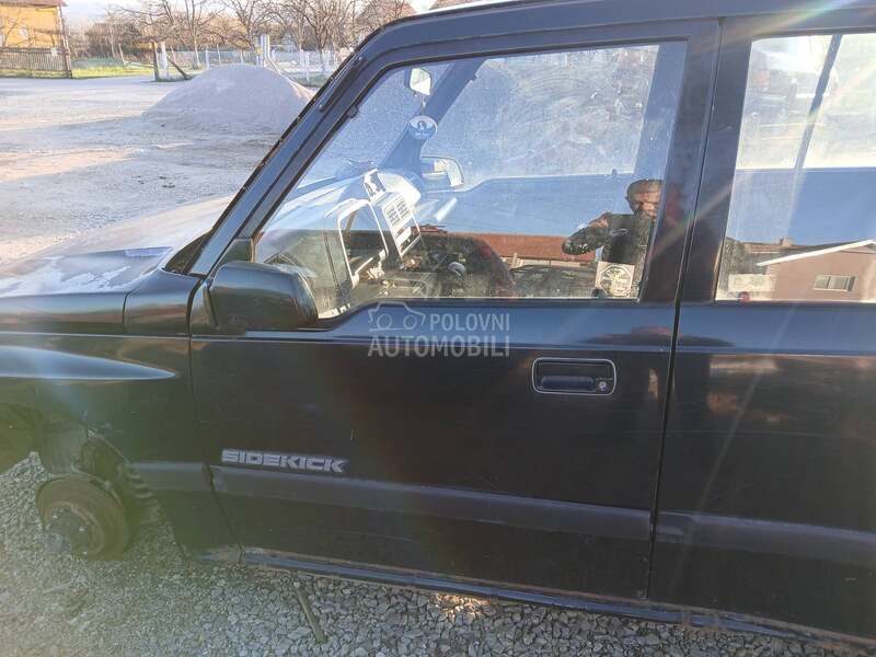 Suzuki Vitara -  kompletan auto u delovima