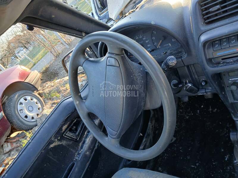 Suzuki Vitara -  kompletan auto u delovima