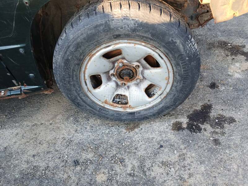 Suzuki Vitara -  kompletan auto u delovima