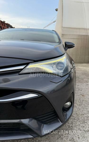 Toyota Avensis 2.0 D-4D NAV/KAMERA