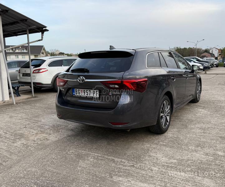 Toyota Avensis 2.0 D-4D NAV/KAMERA
