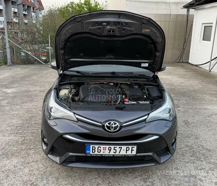 Toyota Avensis 2.0 D-4D NAV/KAMERA