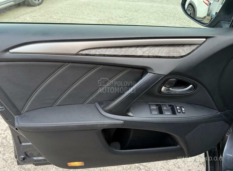 Toyota Avensis 2.0 D-4D NAV/KAMERA