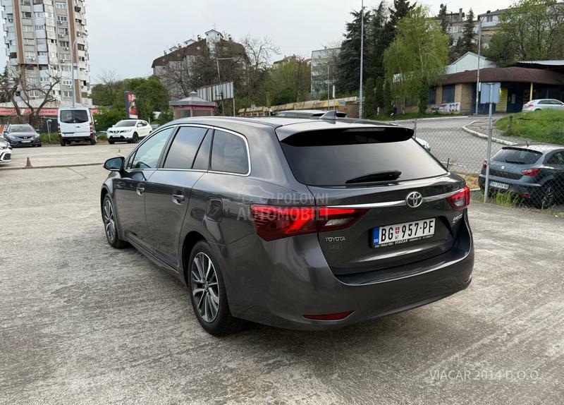Toyota Avensis 2.0 D-4D NAV/KAMERA