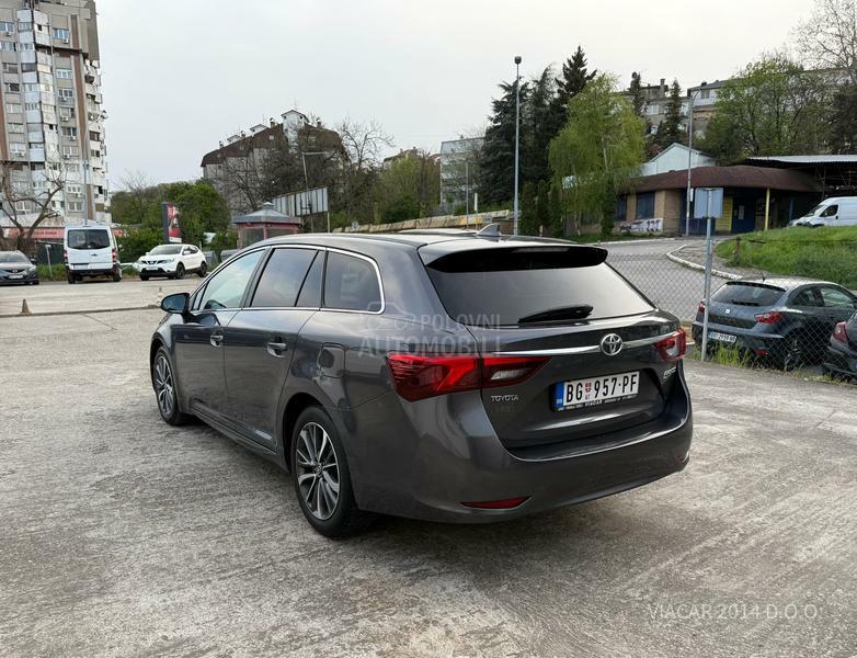 Toyota Avensis 2.0 D-4D NAV/KAMERA