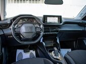 Peugeot 2008 1.2T EAT8/ALU