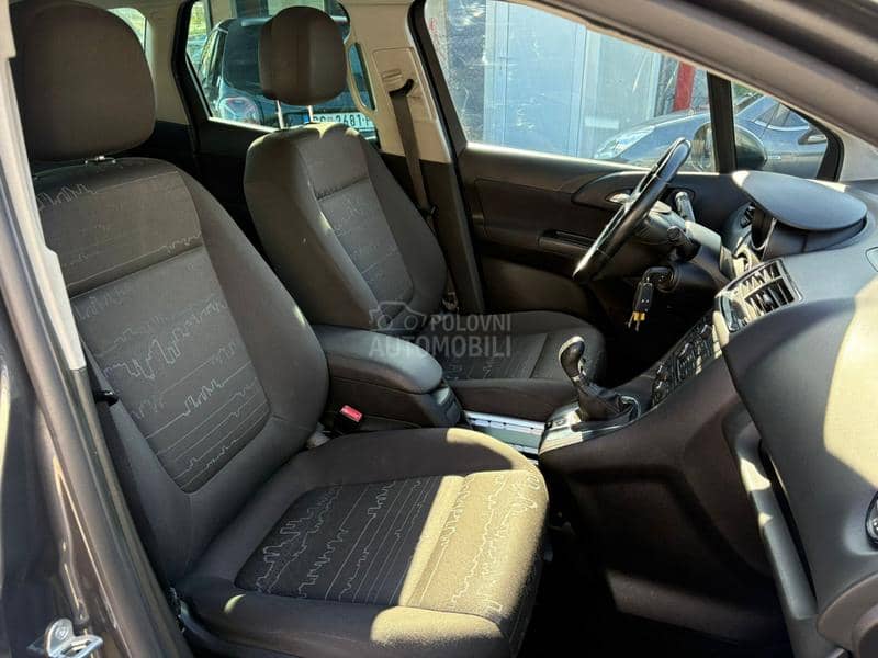 Opel Meriva NOV