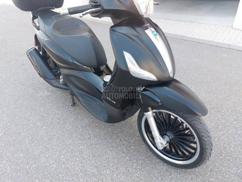 Piaggio Beverly 300
