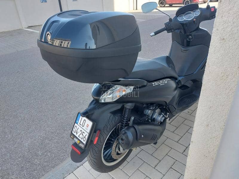 Piaggio Beverly 300