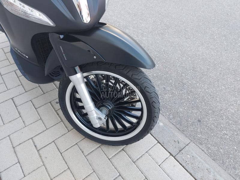 Piaggio Beverly 300