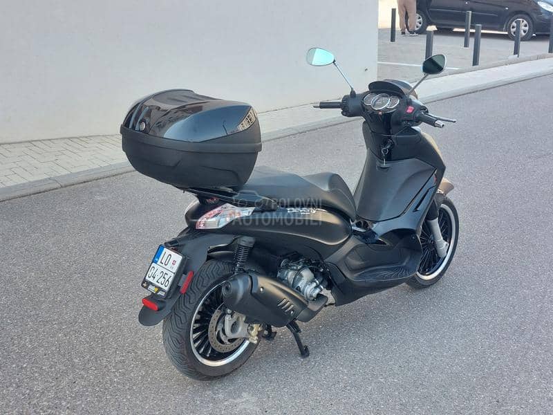 Piaggio Beverly 300