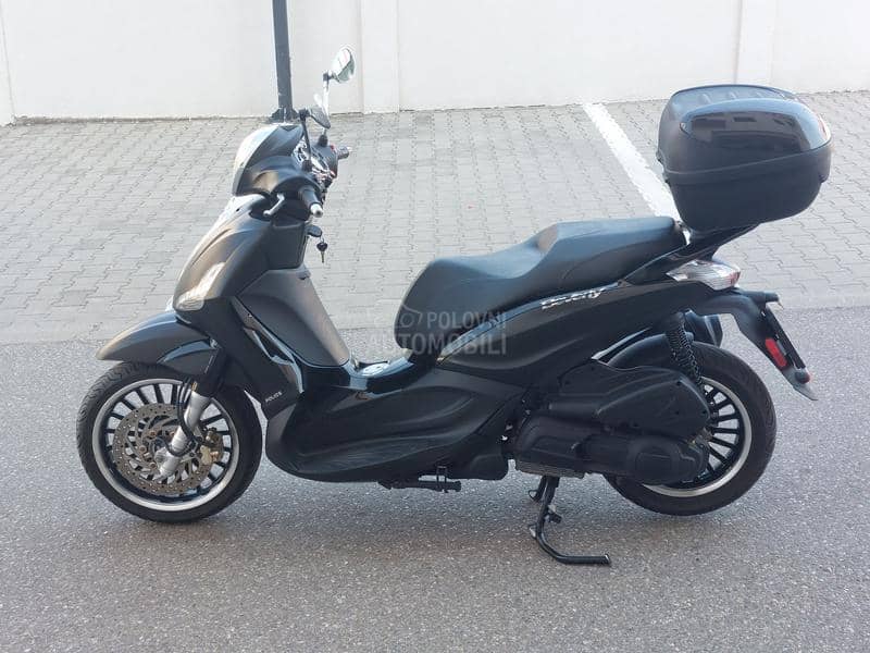 Piaggio Beverly 300