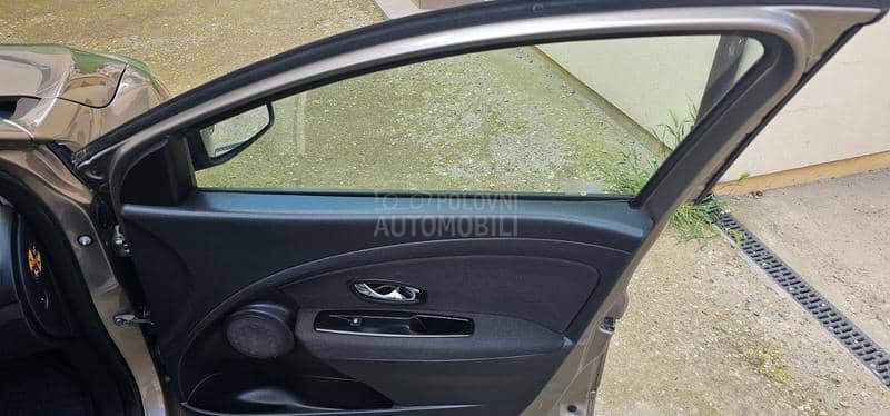 Renault Megane 1.6 16V GENERATION