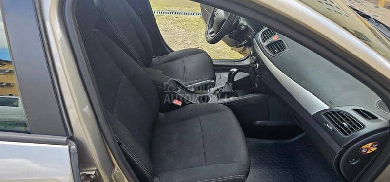 Renault Megane 1.6 16V GENERATION