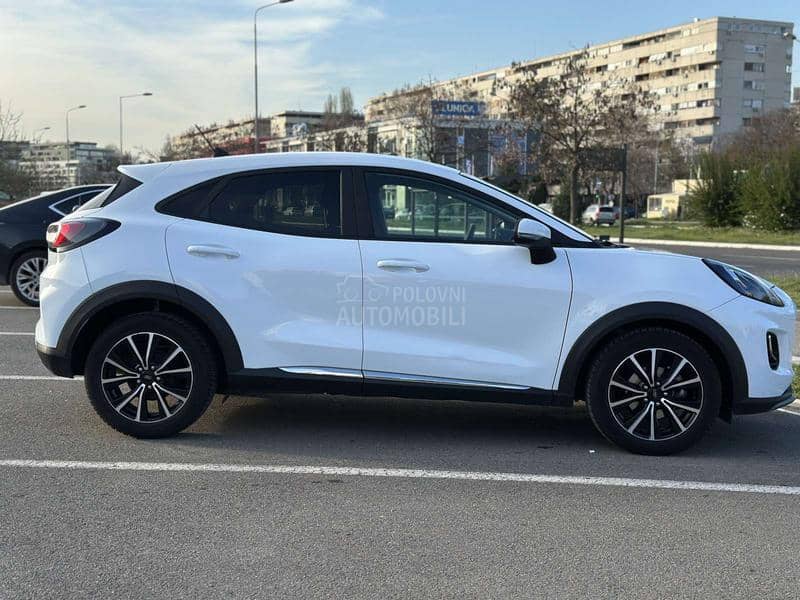 Ford Puma TITANIUM DC7