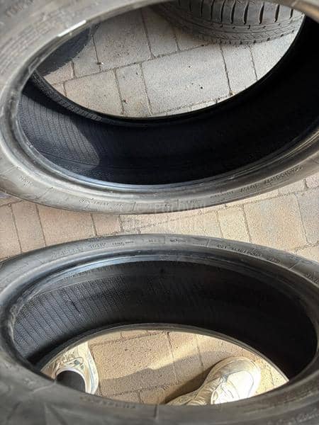 Comforser 225/55 R17 Zimska