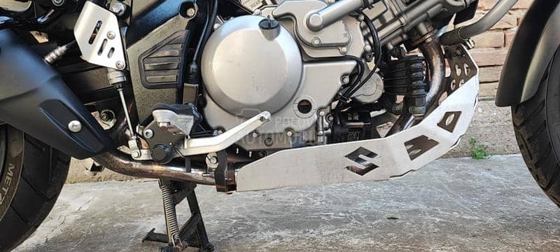 Suzuki dl 650 ABS vstrom v strom