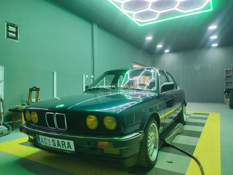 BMW 318 