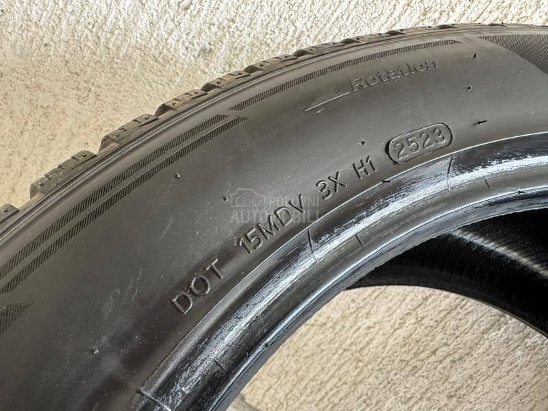 Hankook 275/45 R21 Zimska