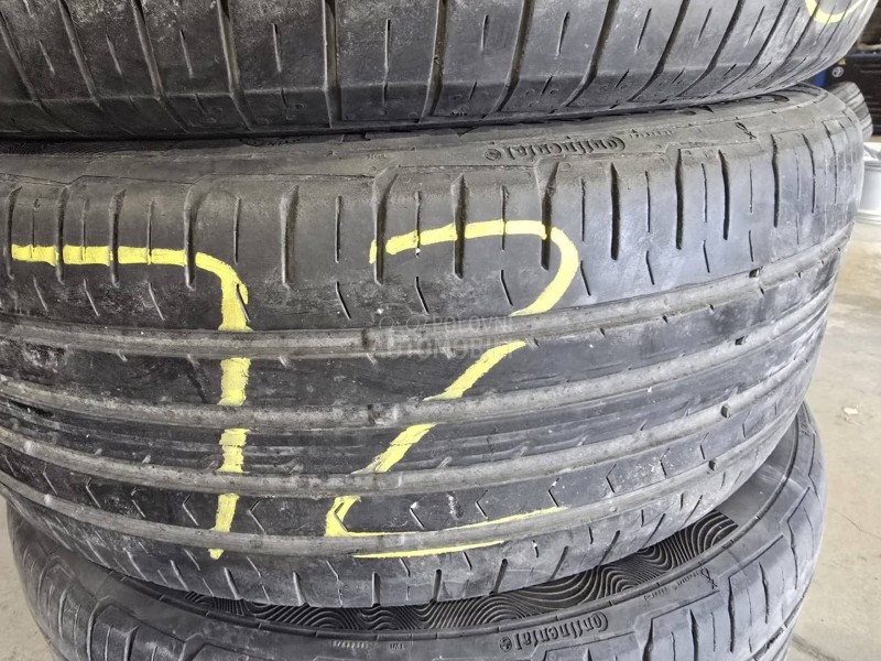 Continental 215/55 R17 Letnja