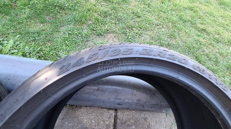Pirelli 245/35 R20 Letnja