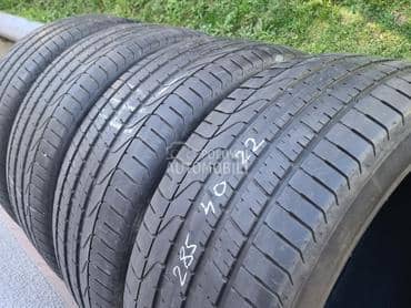 Pirelli 285/40 R22 Letnja