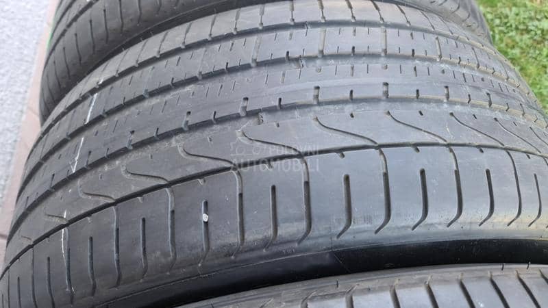 Pirelli 285/40 R22 Letnja