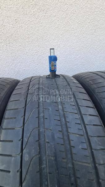 Pirelli 285/40 R22 Letnja