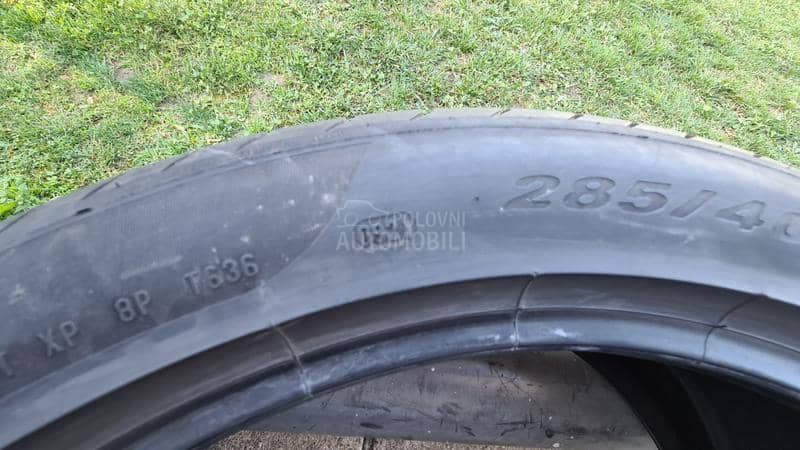 Pirelli 285/40 R22 Letnja