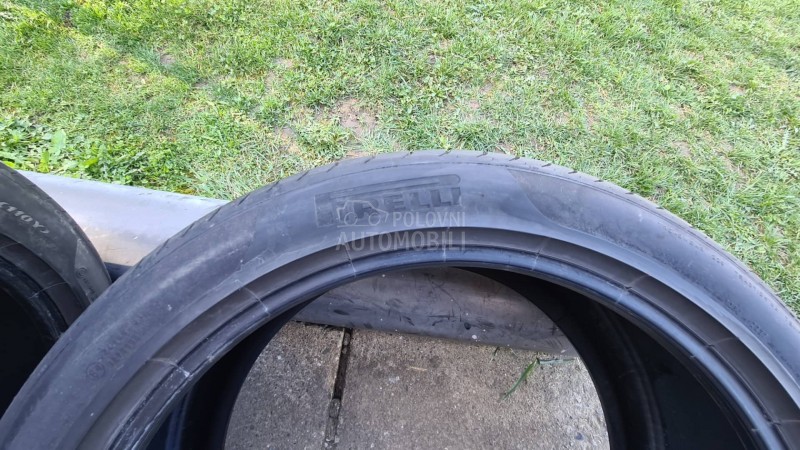 Pirelli 285/40 R22 Letnja