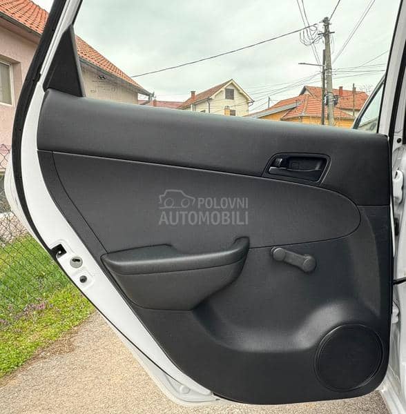 Hyundai i30 1.4 B
