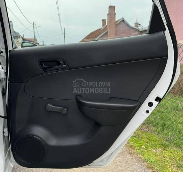 Hyundai i30 1.4 B