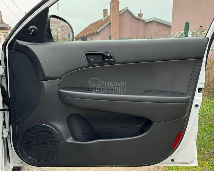 Hyundai i30 1.4 B