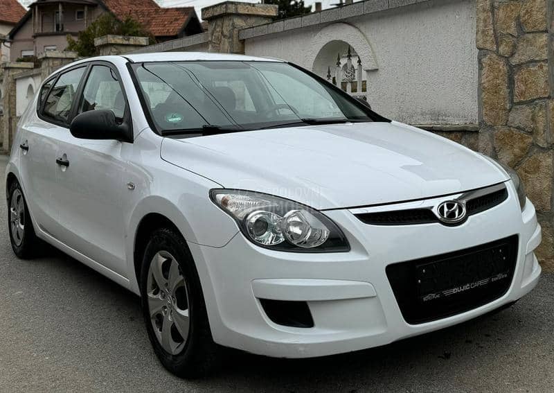 Hyundai i30 1.4 B