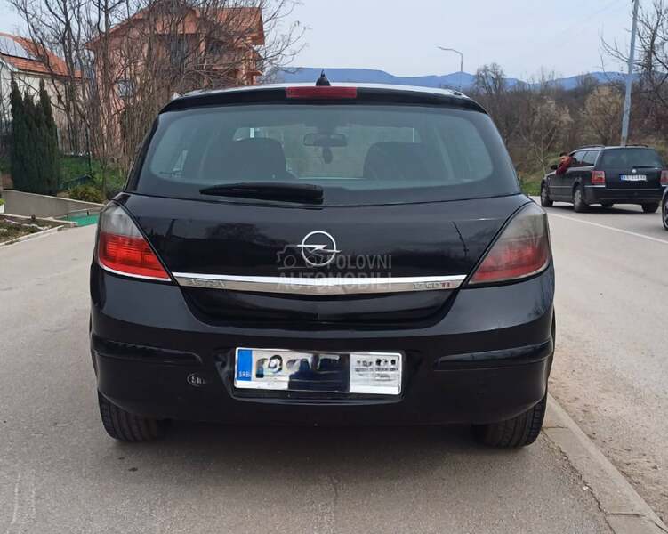 Opel Astra H 1.7 cdti