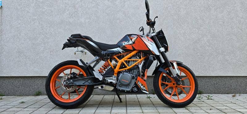 KTM 390 Duke 390