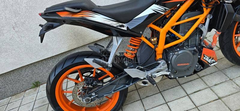 KTM 390 Duke 390