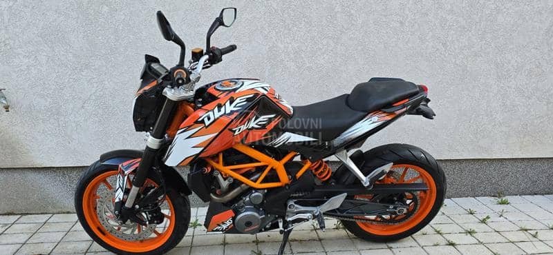 KTM 390 Duke 390