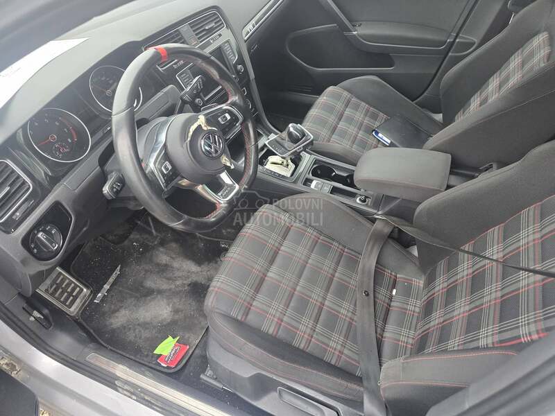 Volkswagen Golf 7 2.0 GTI
