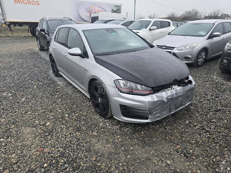 Volkswagen Golf 7 2.0 GTI