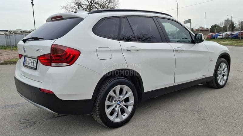 BMW X1 Xdrive N A V I