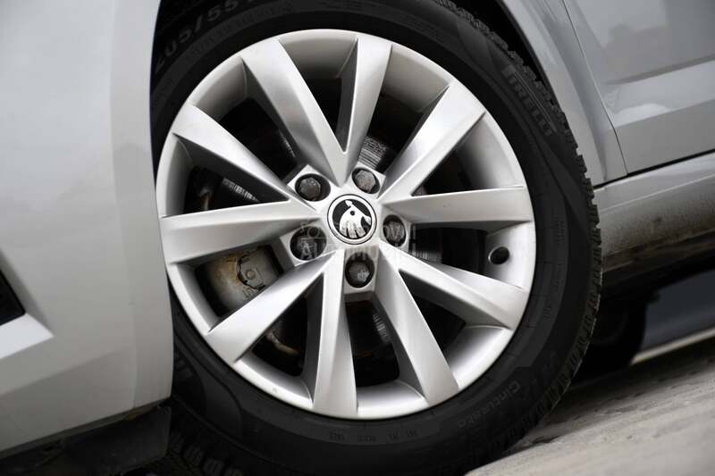 Škoda Octavia 1.6 TDI / IZZUZETNA