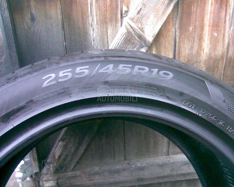 Hankook 255/45 R19 Letnja