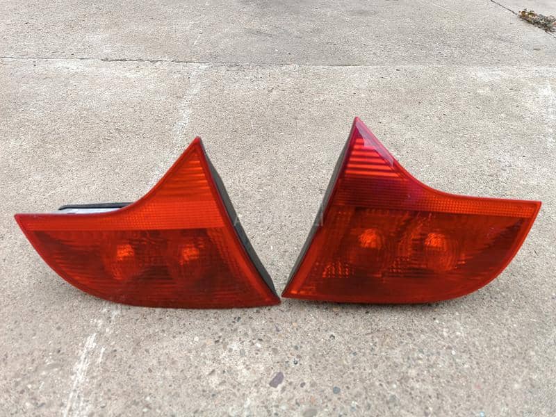 a4 b7 stop lampe