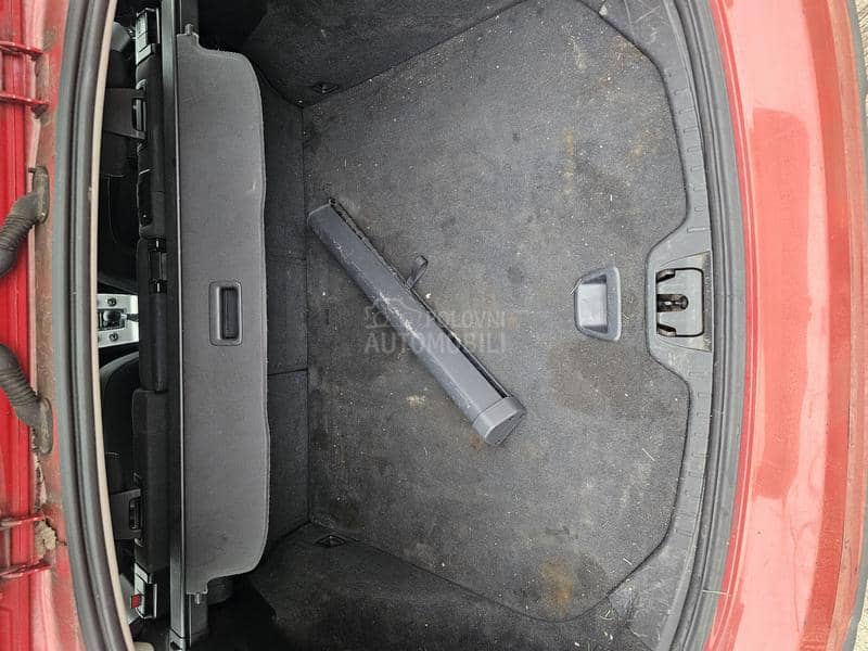 Volvo V60 Rdizaj 2012. god. -  kompletan auto u delovima