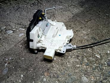 a4 b7 unutrasnja brava vrata za Audi A4 od 2004. do 2008. god.