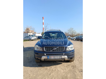Volvo XC90 2.4L L5 DOHC 20V AWD