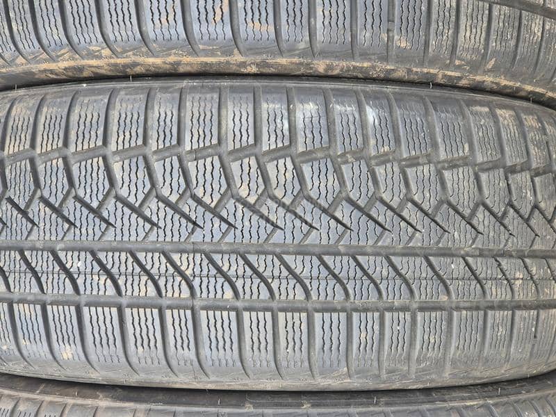 Goodride 225/45 R18 Zimska