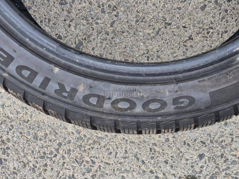 Goodride 225/45 R18 Zimska